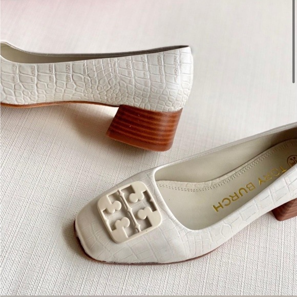 Tory Burch Women Croc Leather Georgia 25mm Pump - Picture 2 of 6